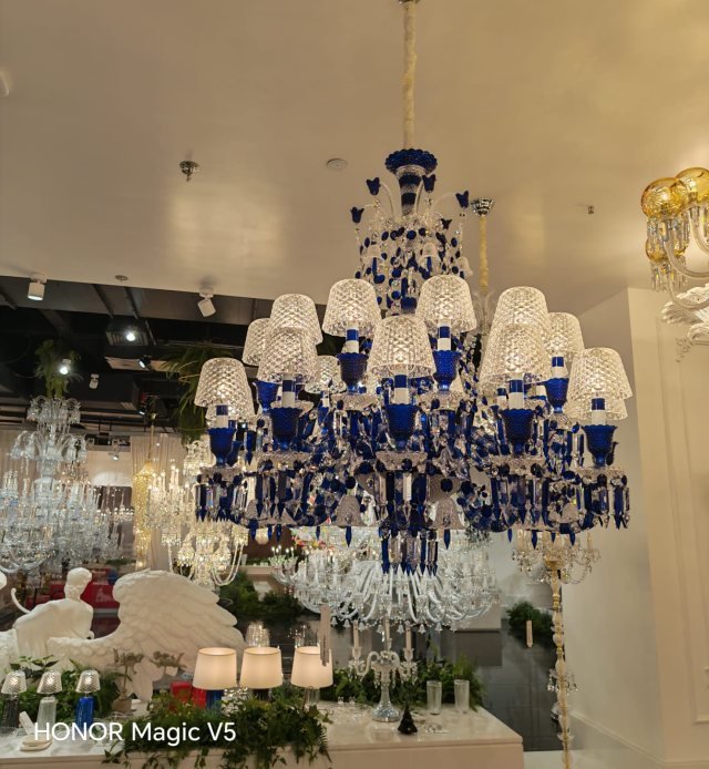 Lights & Chandeliers